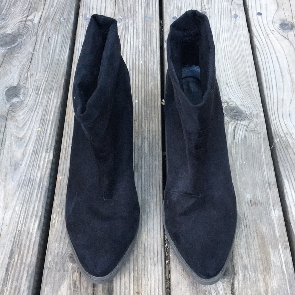 Short boots